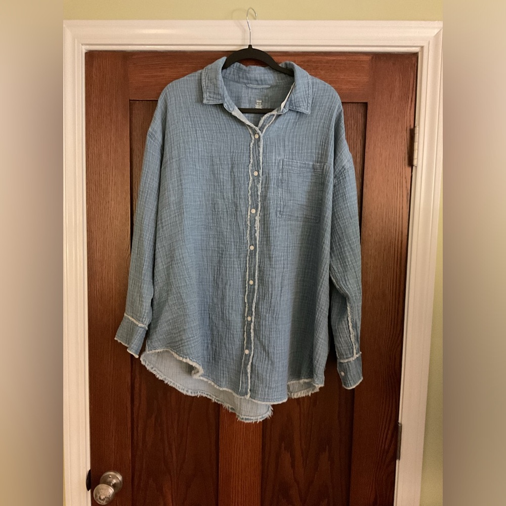 NWT Aerie Blue Double Gauze Raw Edge Button Down Oversized Shirt Medium